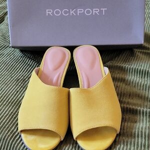 Rockport Women's Vibrant Yellow Mules